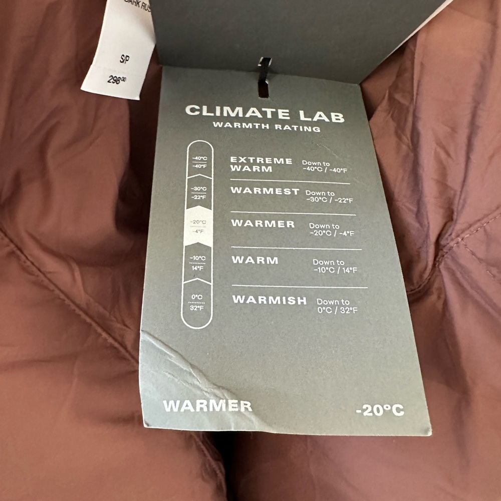Aritzia Babaton The Duvet Puffer Mid in Chocolate - Picture 13 of 17